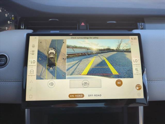 Photo of 2024 Eiger Grey Metallic Land Rover Discovery Sport