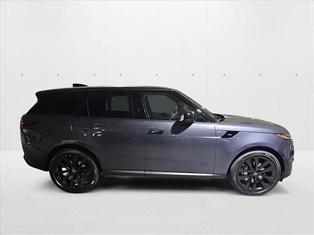 Photo of 2025 Varesine Blue Metallic Land Rover Range Rover Sport