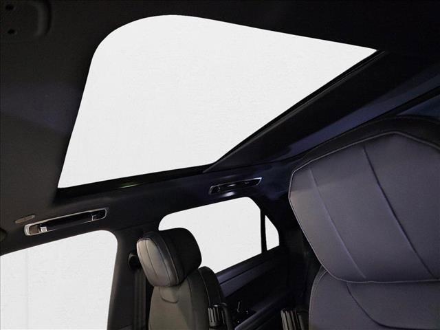 Photo of 2025 Varesine Blue Metallic Land Rover Range Rover Sport