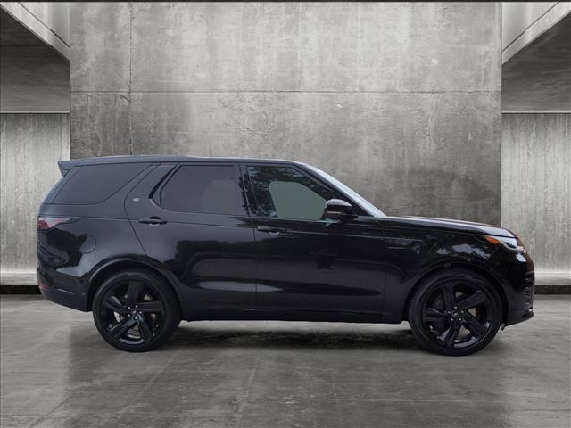 Photo of 2024 Santorini Black Metallic Land Rover Discovery