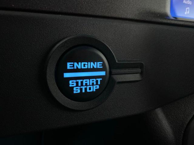Photo of 2025 Shadow Black Ford Bronco