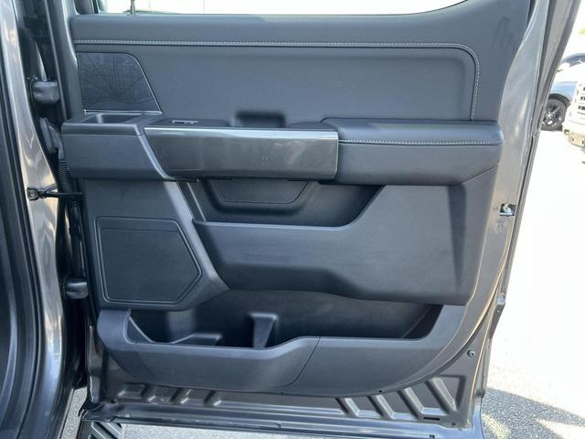 Photo of 2023 Carbonized Gray Metallic Ford F-150
