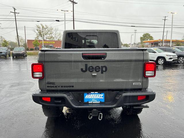 Photo of 2021 Sting-Gray Clearcoat Jeep Gladiator