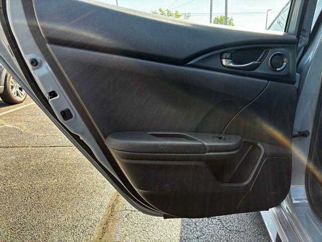 Photo of 2021 Gray Honda Civic