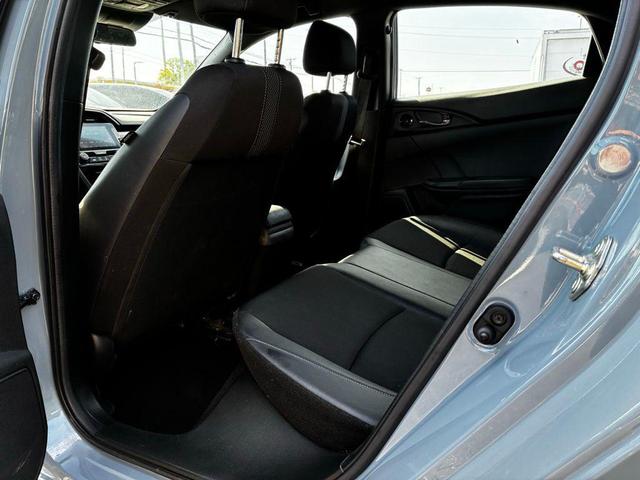 Photo of 2021 Gray Honda Civic