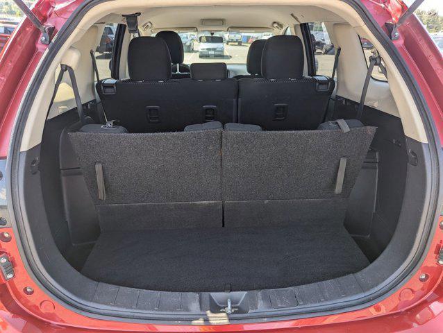 Photo of 2016 Rally Red Metallic Mitsubishi Outlander