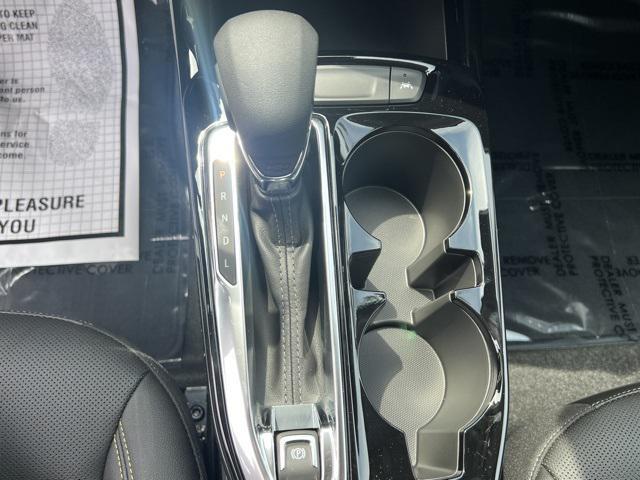 Photo of 2025 Summit White Chevrolet Trax