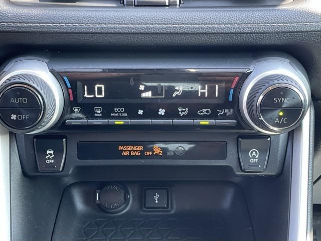Photo of 2020 Midnight Black Metallic Toyota RAV4