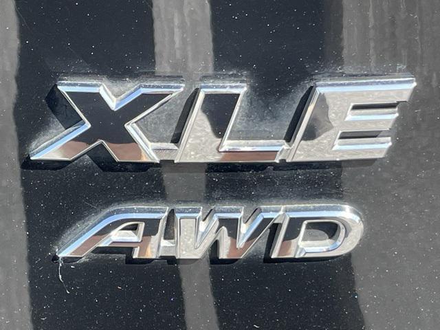 Photo of 2020 Midnight Black Metallic Toyota RAV4