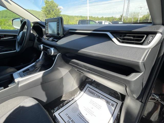 Photo of 2020 Midnight Black Metallic Toyota RAV4