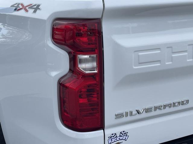 Photo of 2025 Summit White Chevrolet Silverado 1500