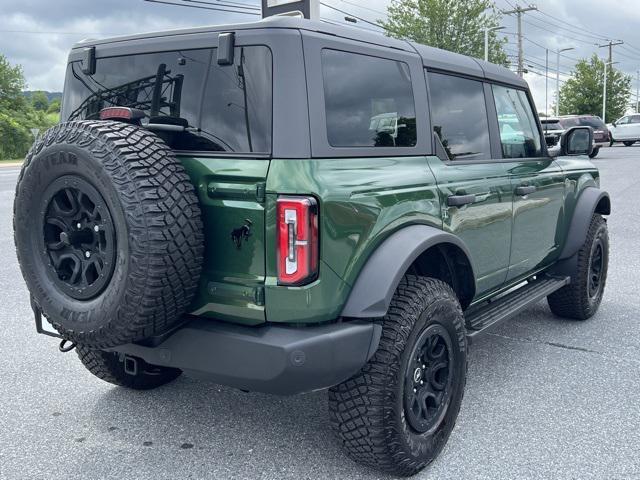 Photo of 2024 Eruption Green Metallic Ford Bronco