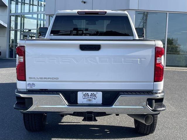 Photo of 2025 Summit White Chevrolet Silverado 2500