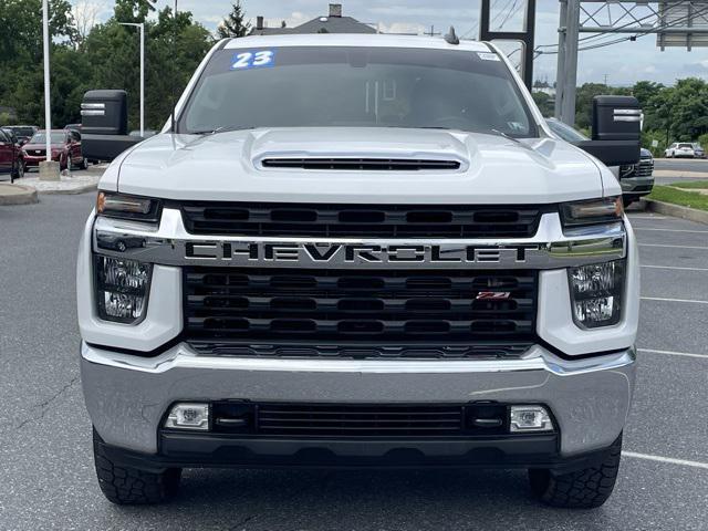Photo of 2023 Summit White Chevrolet Silverado 2500