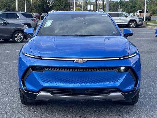 Photo of 2025 Riptide Blue Metallic Chevrolet Equinox EV