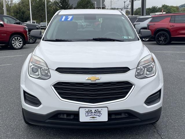 Photo of 2017 Summit White Chevrolet Equinox