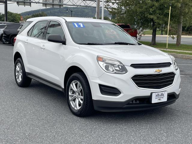 Photo of 2017 Summit White Chevrolet Equinox