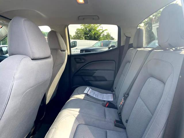 Photo of 2019 Summit White Chevrolet Colorado