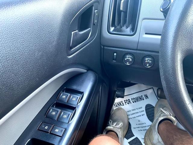 Photo of 2019 Summit White Chevrolet Colorado