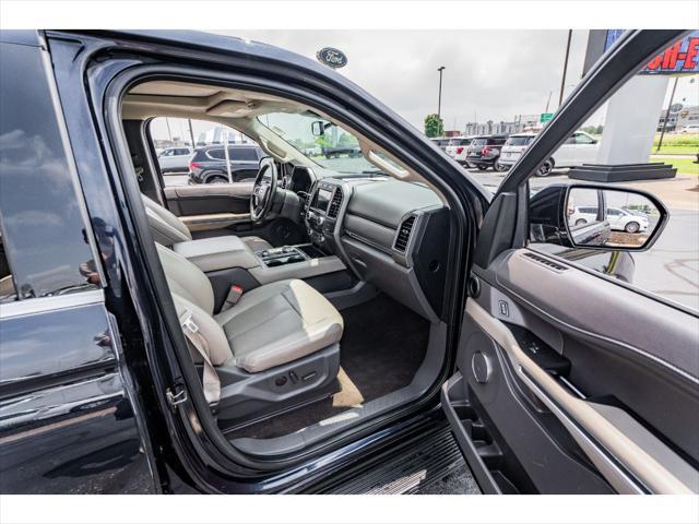 Photo of 2021 Antimatter Blue Metallic Ford Expedition Max