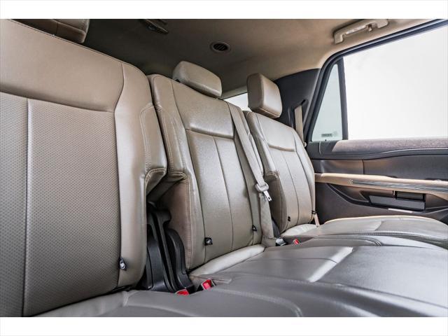 Photo of 2021 Antimatter Blue Metallic Ford Expedition Max