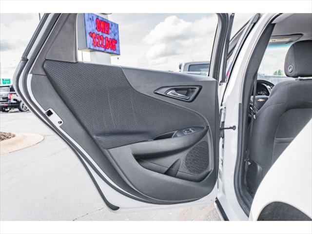 Photo of 2022 Summit White Chevrolet Malibu