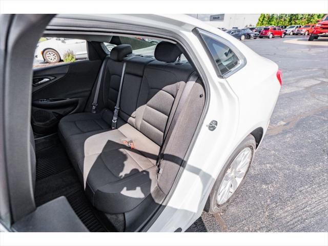 Photo of 2022 Summit White Chevrolet Malibu