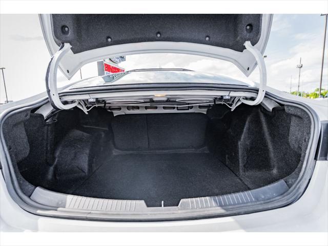 Photo of 2022 Summit White Chevrolet Malibu