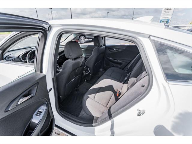 Photo of 2022 Summit White Chevrolet Malibu