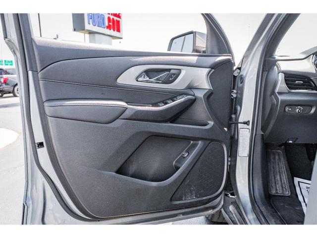 Photo of 2023 Sterling Gray Metallic Chevrolet Traverse