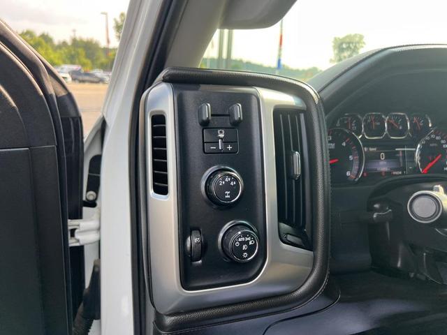 Photo of 2016 Summit White GMC Sierra 2500
