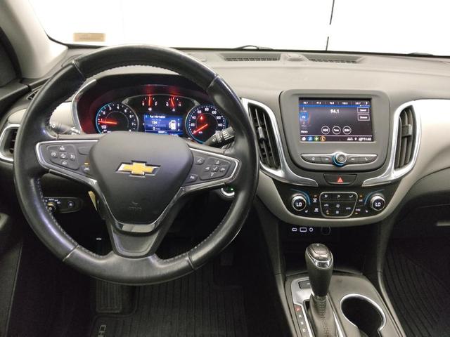 Photo of 2020 Silver Ice Metallic Chevrolet Equinox