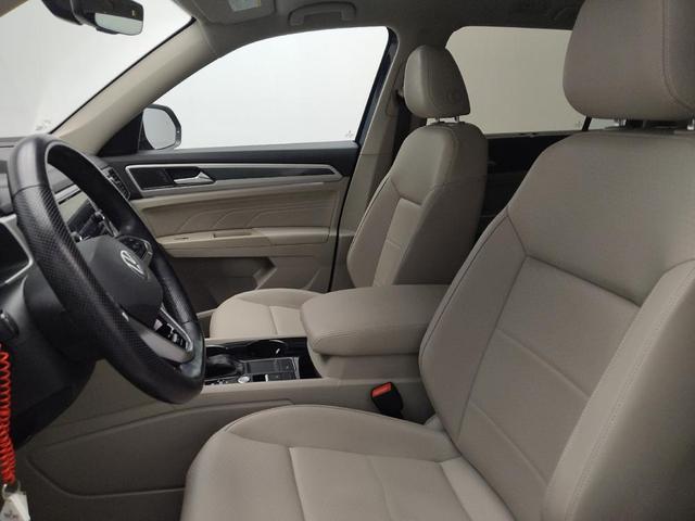 Photo of 2021 Tourmaline Blue Metallic Volkswagen Atlas