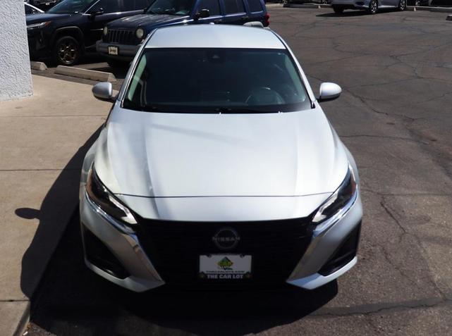 Photo of 2023 Brilliant Silver Metallic Nissan Altima