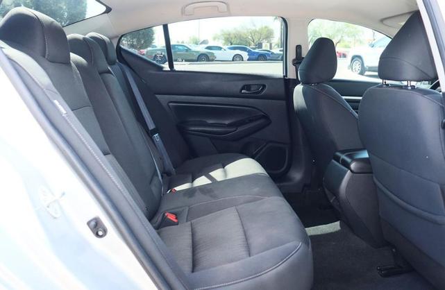 Photo of 2023 Brilliant Silver Metallic Nissan Altima