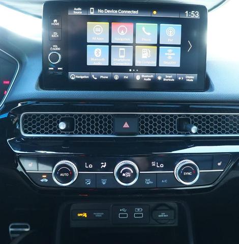 Photo of 2022 Platinum White Pearl Honda Civic