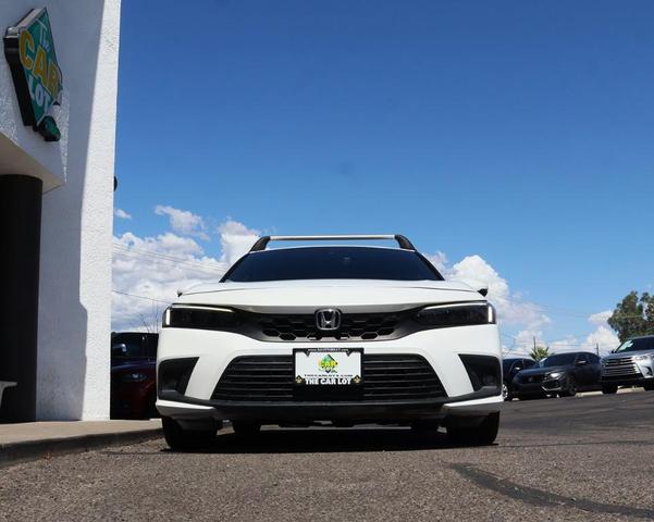 Photo of 2022 Platinum White Pearl Honda Civic