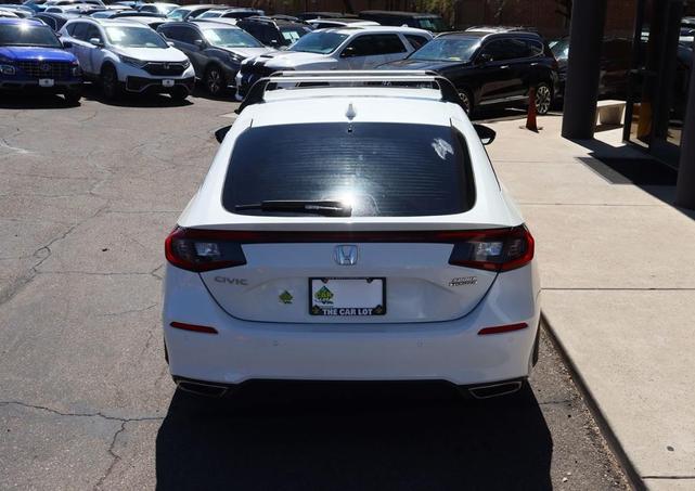 Photo of 2022 Platinum White Pearl Honda Civic