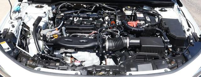 Photo of 2022 Platinum White Pearl Honda Civic