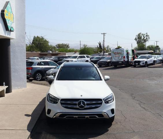 Photo of 2021 Polar White Mercedes-Benz GLC 300