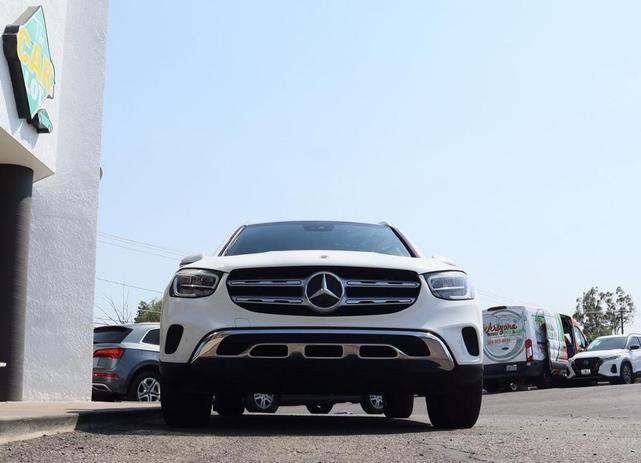 Photo of 2021 Polar White Mercedes-Benz GLC 300
