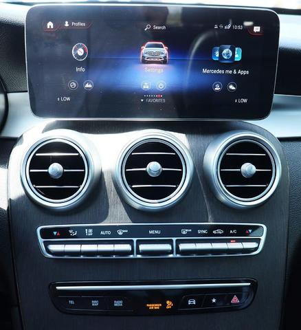 Photo of 2021 Polar White Mercedes-Benz GLC 300