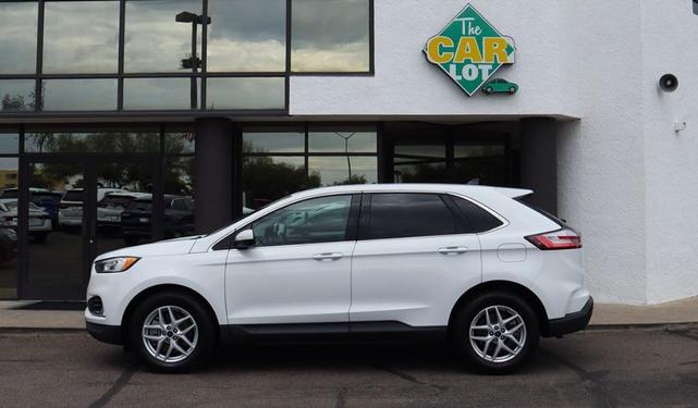 Photo of 2021 Oxford White Ford Edge