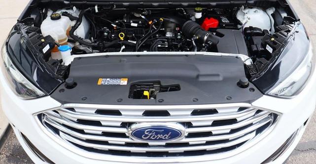 Photo of 2021 Oxford White Ford Edge