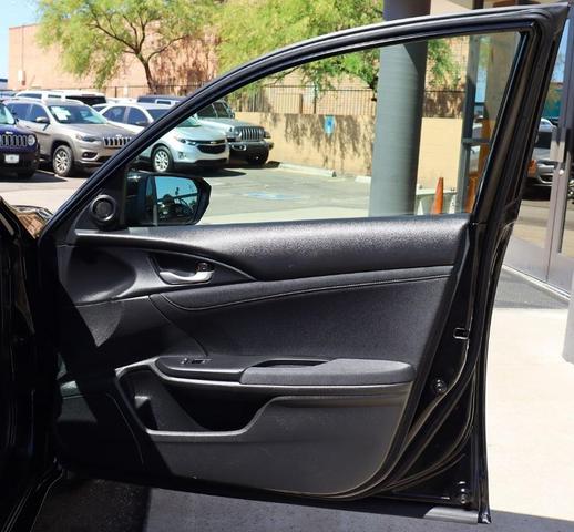 Photo of 2022 Crystal Black Pearl Honda Insight