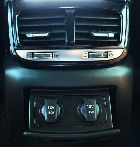 Photo of 2018 Casablanca White Genesis G90