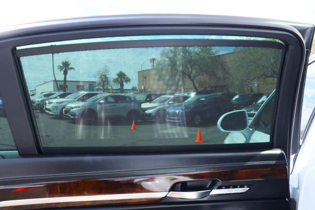 Photo of 2018 Casablanca White Genesis G90