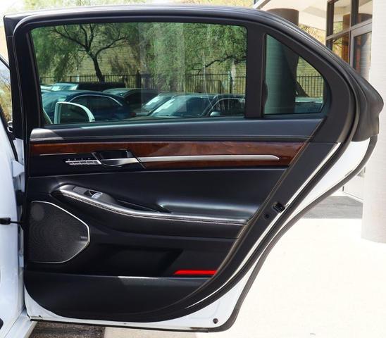 Photo of 2018 Casablanca White Genesis G90