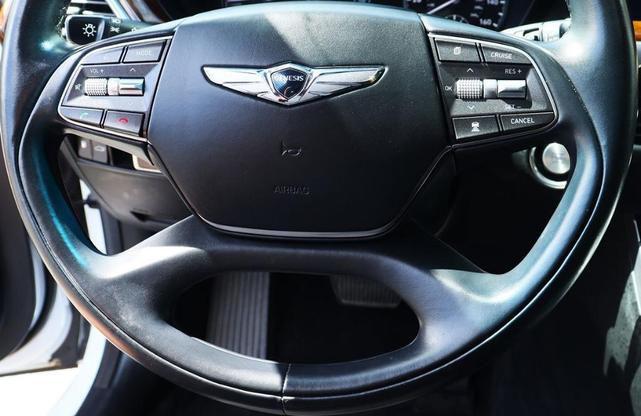 Photo of 2018 Casablanca White Genesis G90