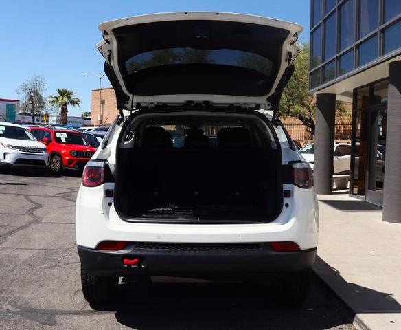 Photo of 2019 White Clearcoat Jeep Compass